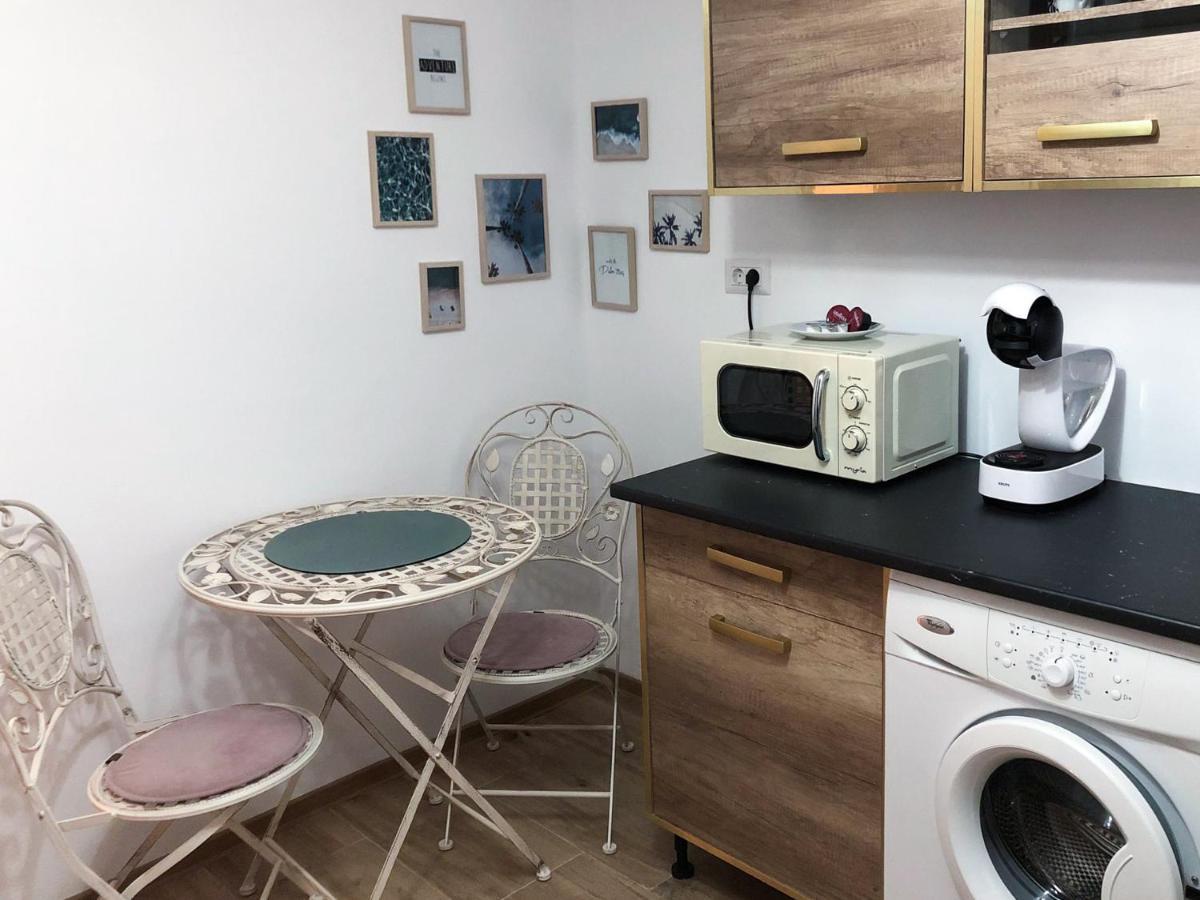 Ultra Central Apartment, Free Parking Oradea - Stray Cats Buitenkant foto